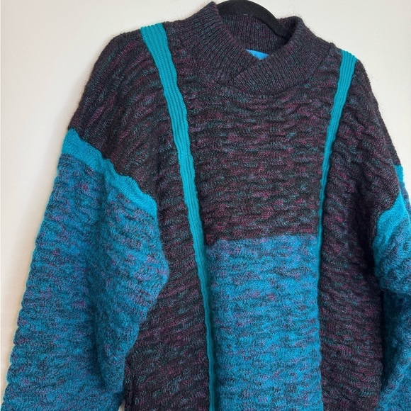 Vintage blue and purple bubble texture chunky sweater knit size medium - Picture 2 of 8